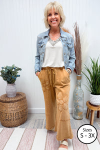 Almond Mineral Wash Daisy Sweatpants