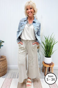 Stone Mineral Wash Daisy Sweatpants